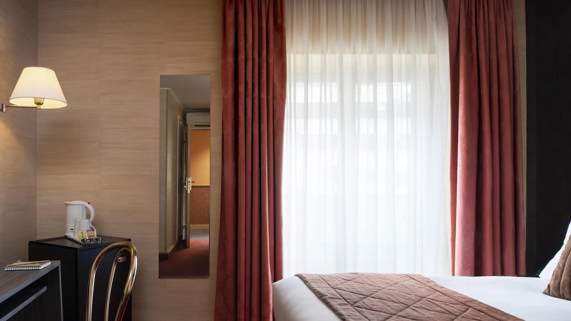 Abaca Messidor By Happyculture Hotel Paris
