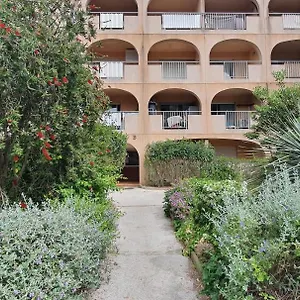 L'étoile Sous Les Pins - La Loge France