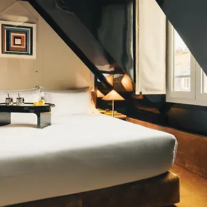 Chateau D'eau Hotel