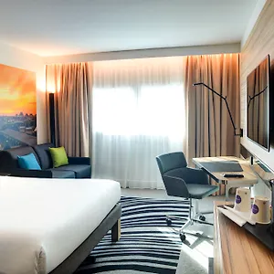 Отель Novotel 14 Porte D'orleans